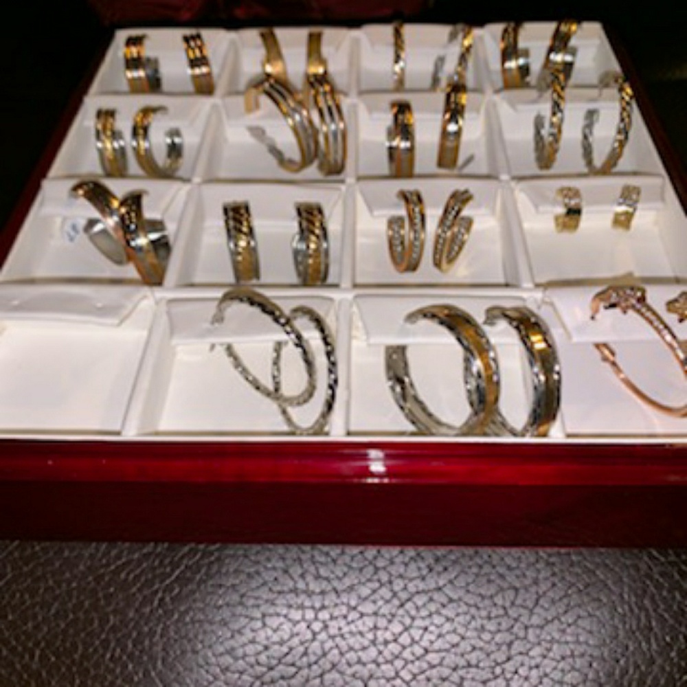 CROPJEWELERS EARRINGS